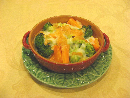 緑黄色野菜の簡単グラタン